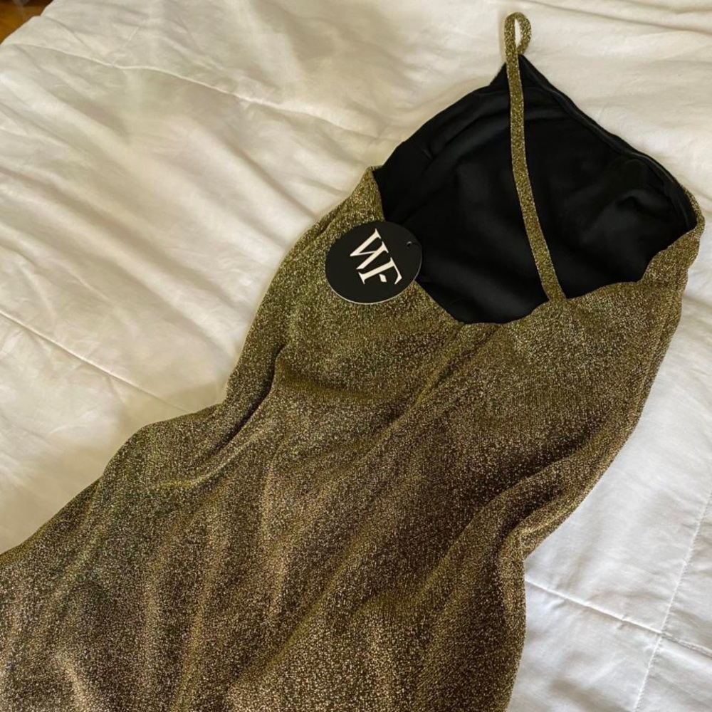 Fits small or medium Original retail price $50 - Picture 3 of 3